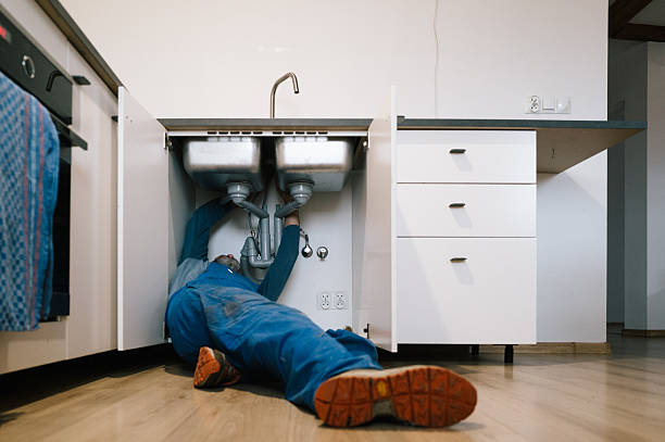 Professional Emergency Plumber technician working in Lummi Island, WA